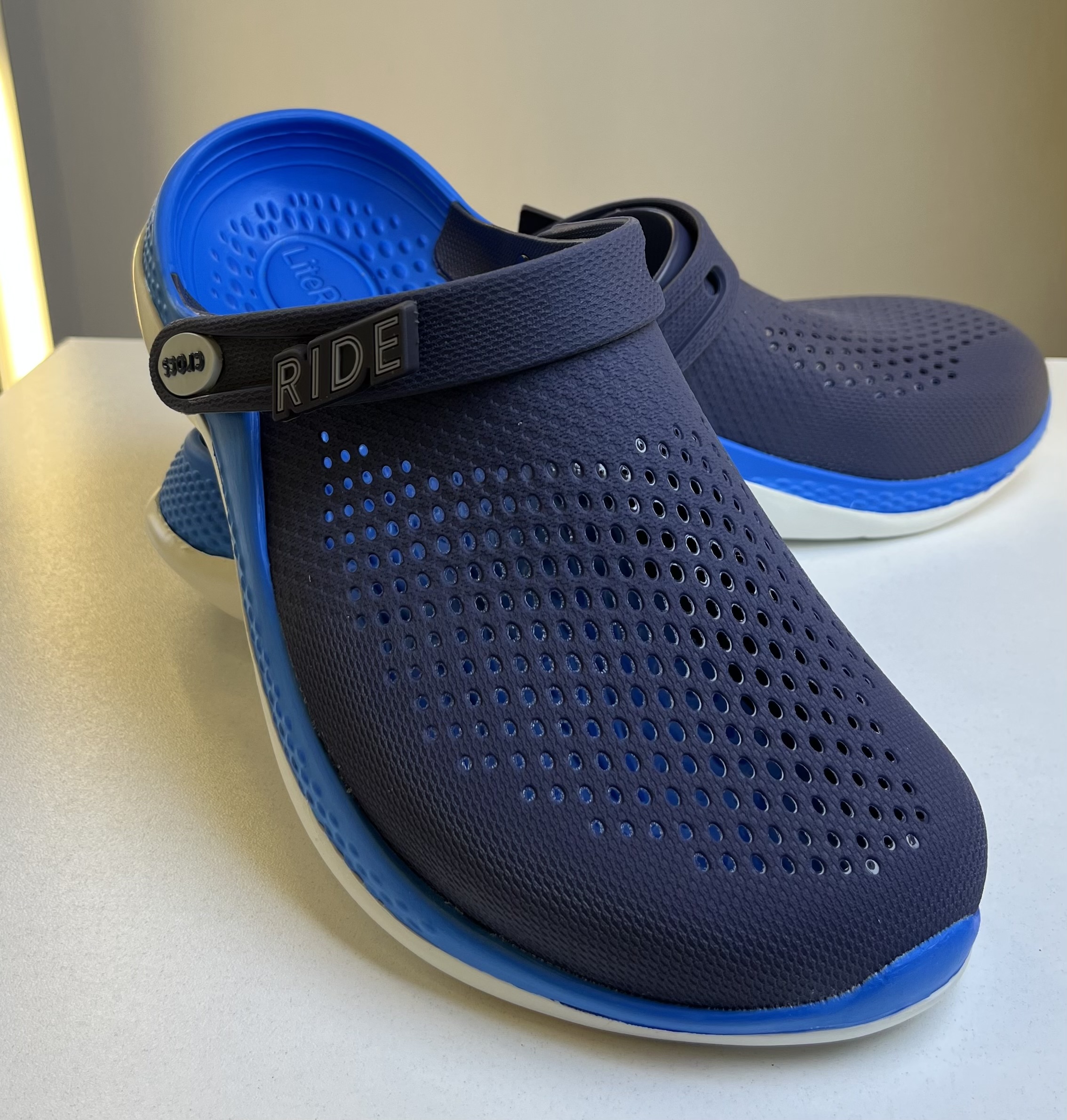 Slippers 